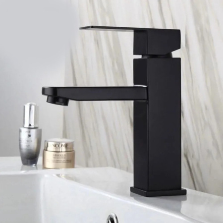 Смеситель для раковины однорычажный Feinise чёрный FEINISE (арт. B12118-8)