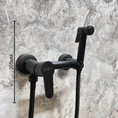 Смеситель для биде D-Lin настенный чёрный D-Lin (арт. D180202-A)